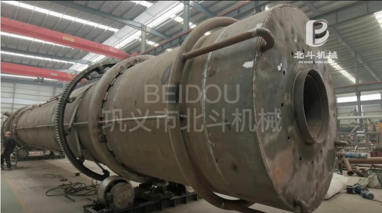 大型香蕉视频污版活化生产线制造现场