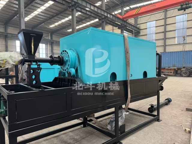 订单如期交付:小型香蕉视频污版机装车启运韩国